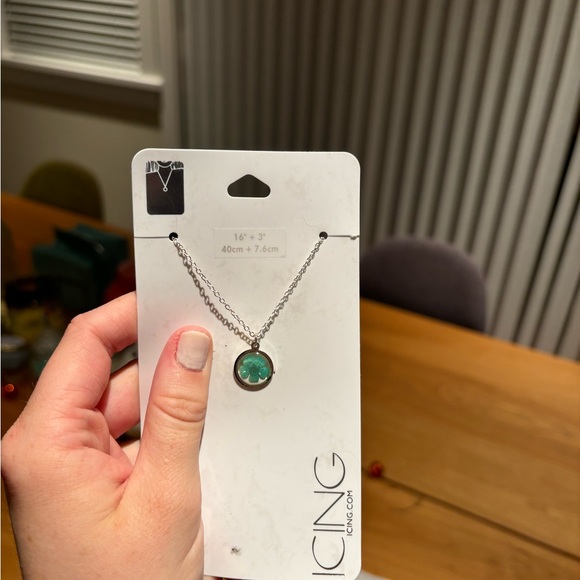 ICING earrings - Picture 7 of 7